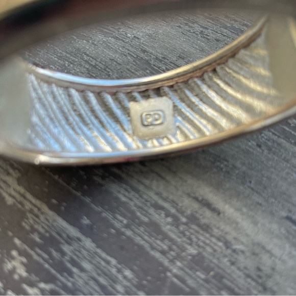 Premier Designs Cuff Bracelet - Picture 3 of 4